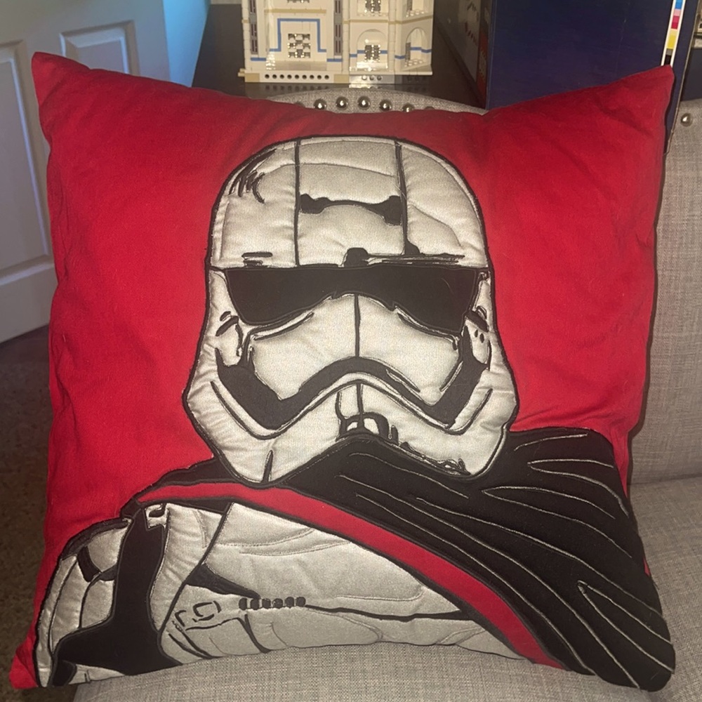 20x20” pottery barn, kids, storm trooper pillow, cover with insert included. EUC